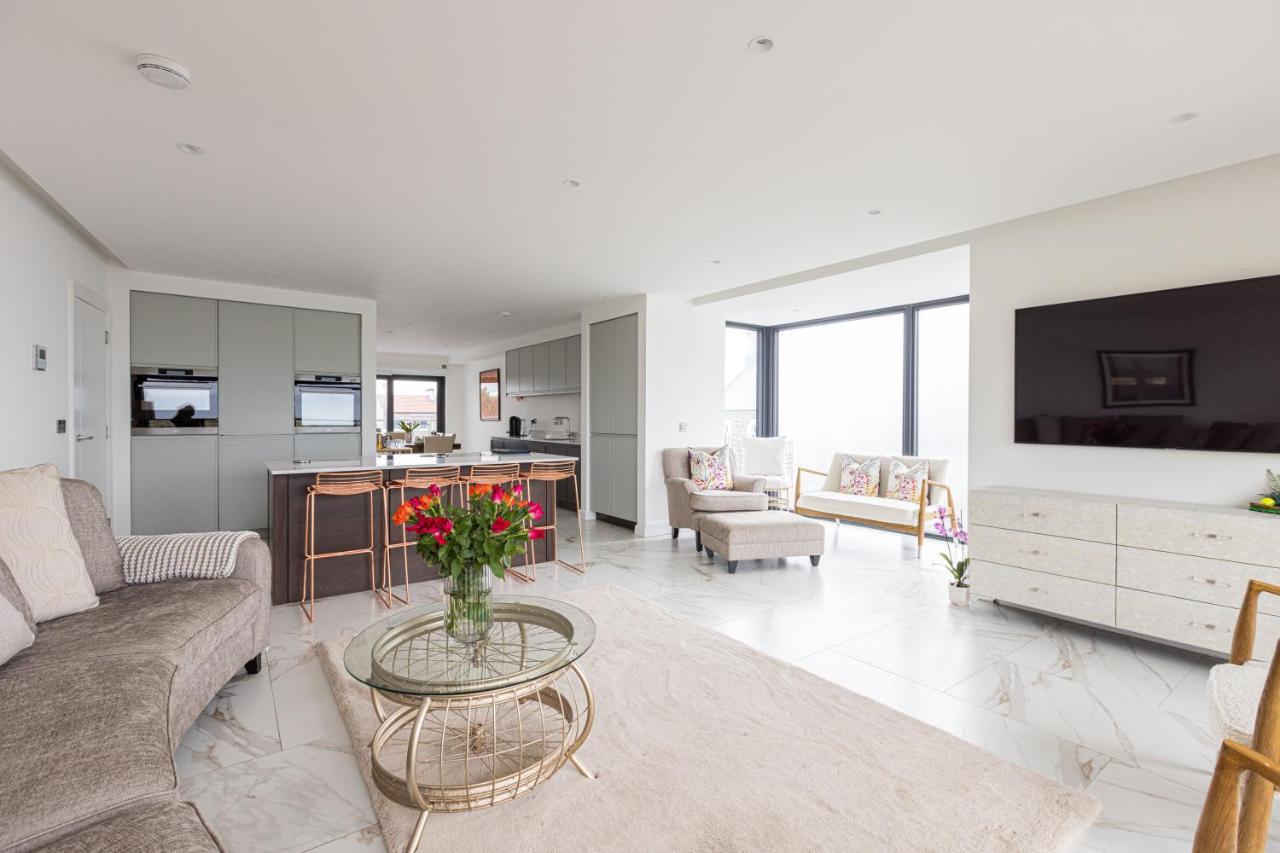 Curran Gate Luxury Serviced Apartments, พอร์ตรัช ภายนอก รูปภาพ