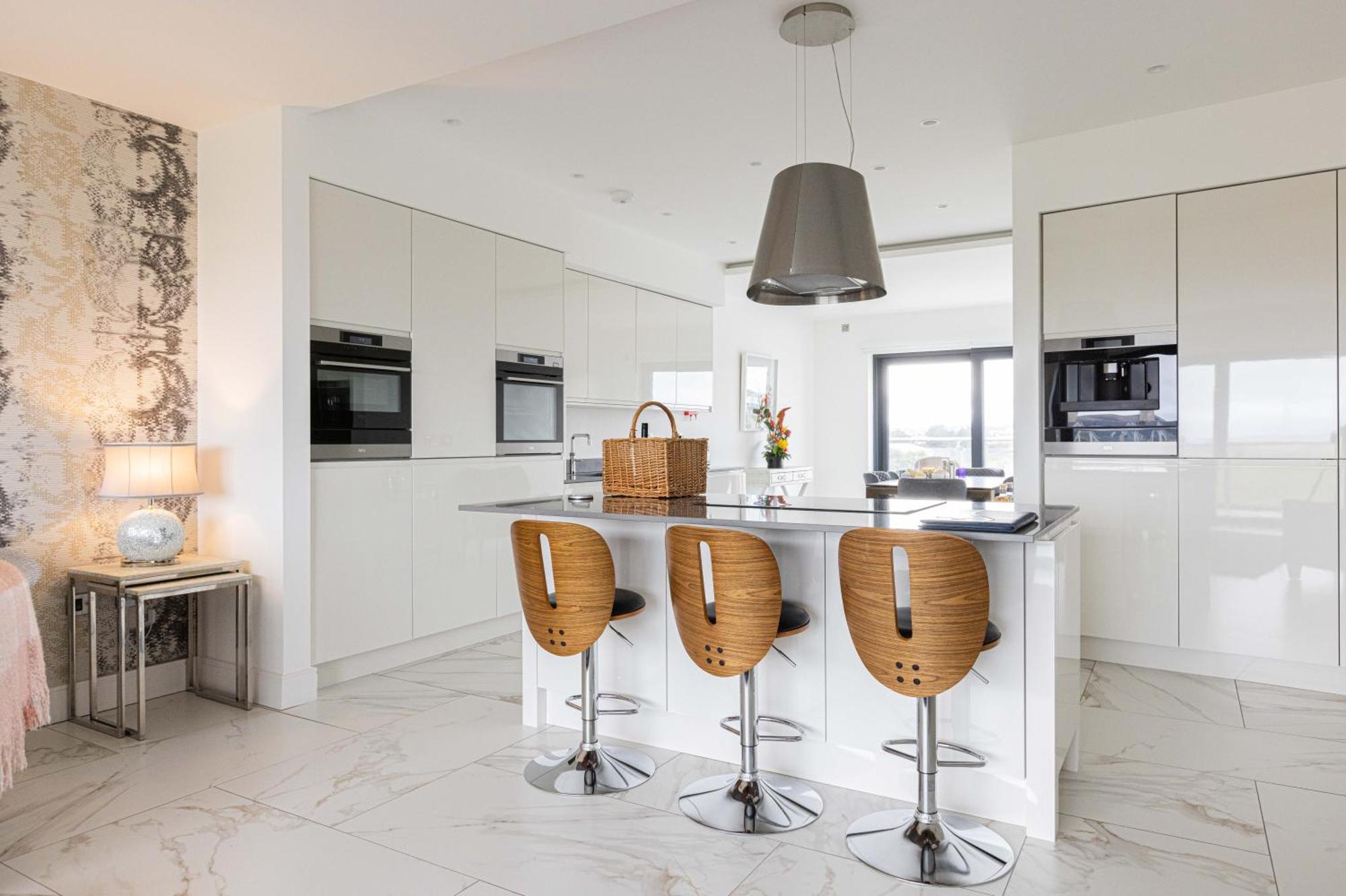 Curran Gate Luxury Serviced Apartments, พอร์ตรัช ภายนอก รูปภาพ