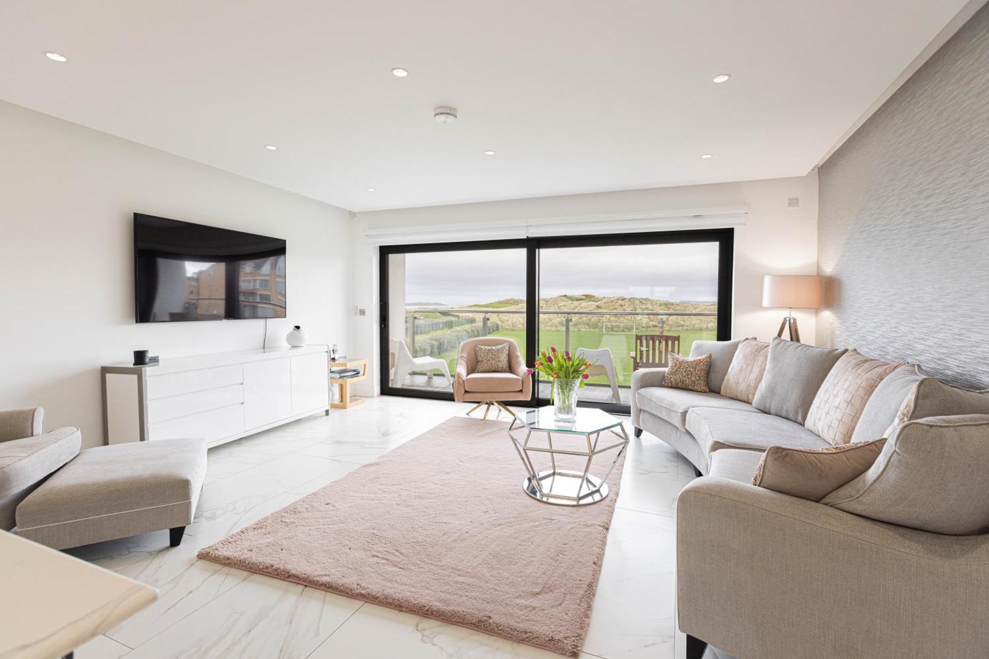 Curran Gate Luxury Serviced Apartments, พอร์ตรัช ภายนอก รูปภาพ